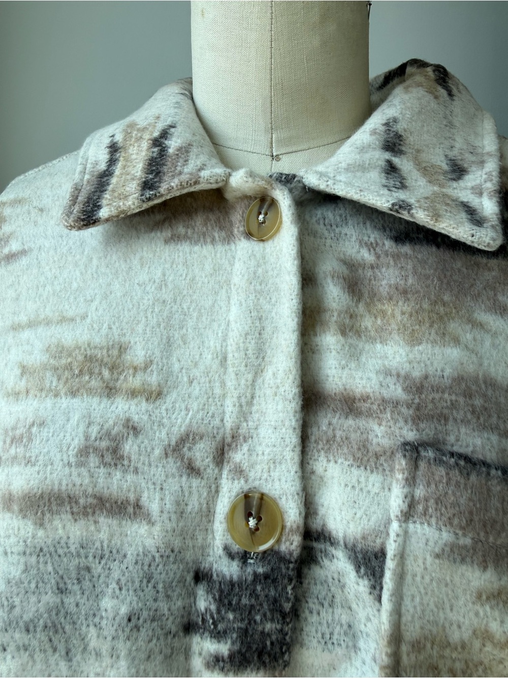 Oversized Western Patterned Shacket - Picture 3 of 6
